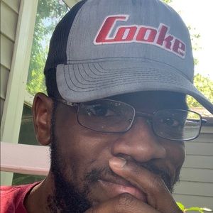 Meet your Posher, Jaywine